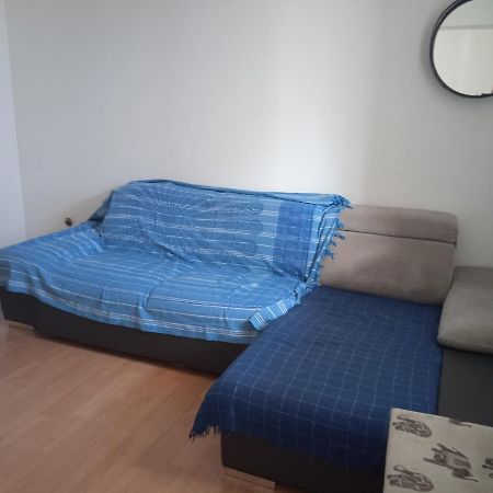 Logement Frontiere Du Luxembourg Nilvange Eksteriør bilde